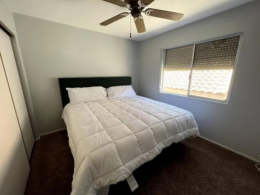 Beach Vacation With A Stay At Carmel Shores Las Vegas Apartmán